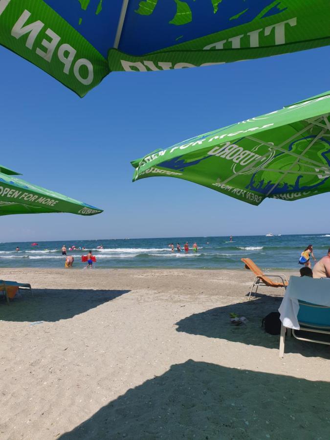 Apartament Le Bonheur Mamaia Exteriör bild