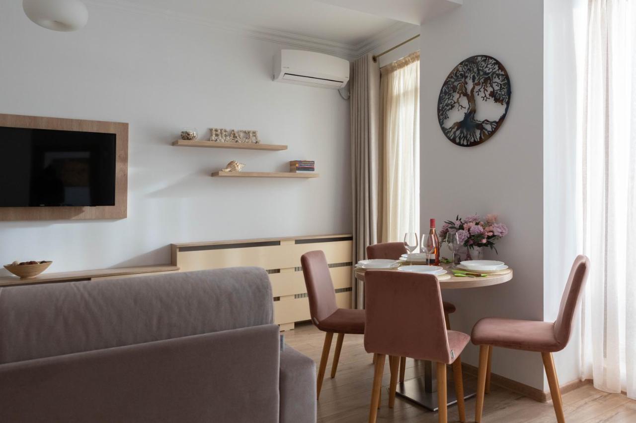 Apartament Le Bonheur Mamaia Exteriör bild