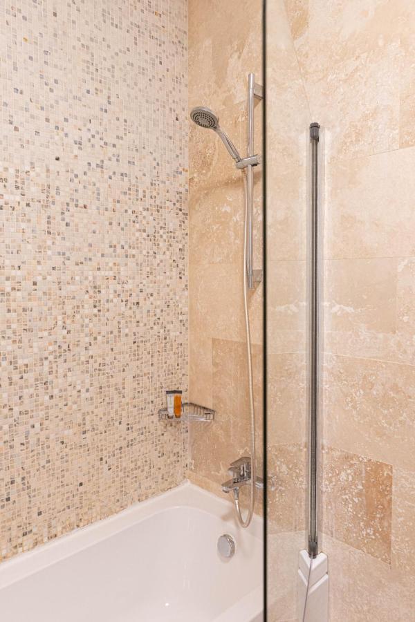 Apartament Le Bonheur Mamaia Exteriör bild